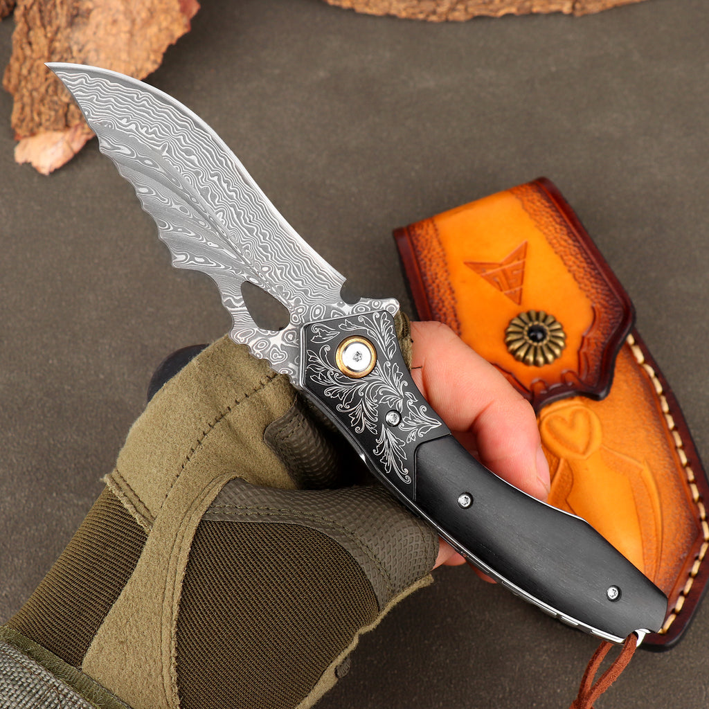 SAN TONG XIONG Damascus Folding Knife VG10 Core, Handmade Pocket Knife, Sharp EDC Knife with Sheath, Premium Folding Knife for Camping Hunting, Gift for Men Women